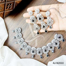 AJ-N2033