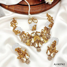 AJ-N3742